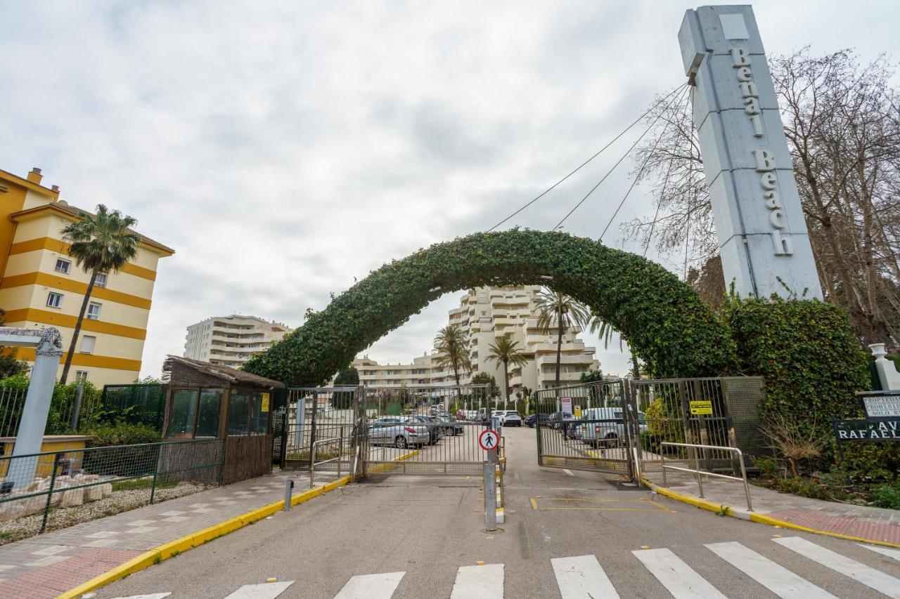 Seaview Beachfront Studio With Aqua Park & Balcony Benalmádena Værelse billede
