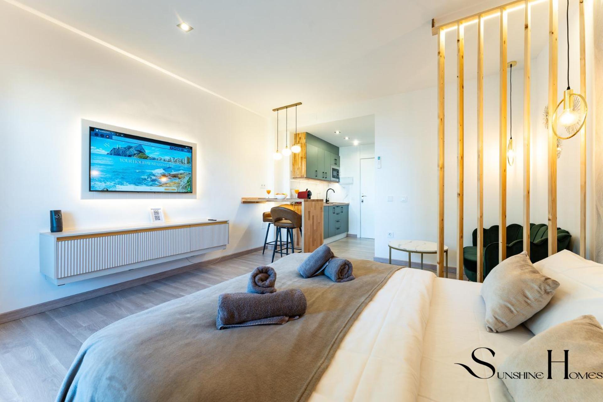 Seaview Beachfront Studio With Aqua Park & Balcony Benalmádena Eksteriør billede