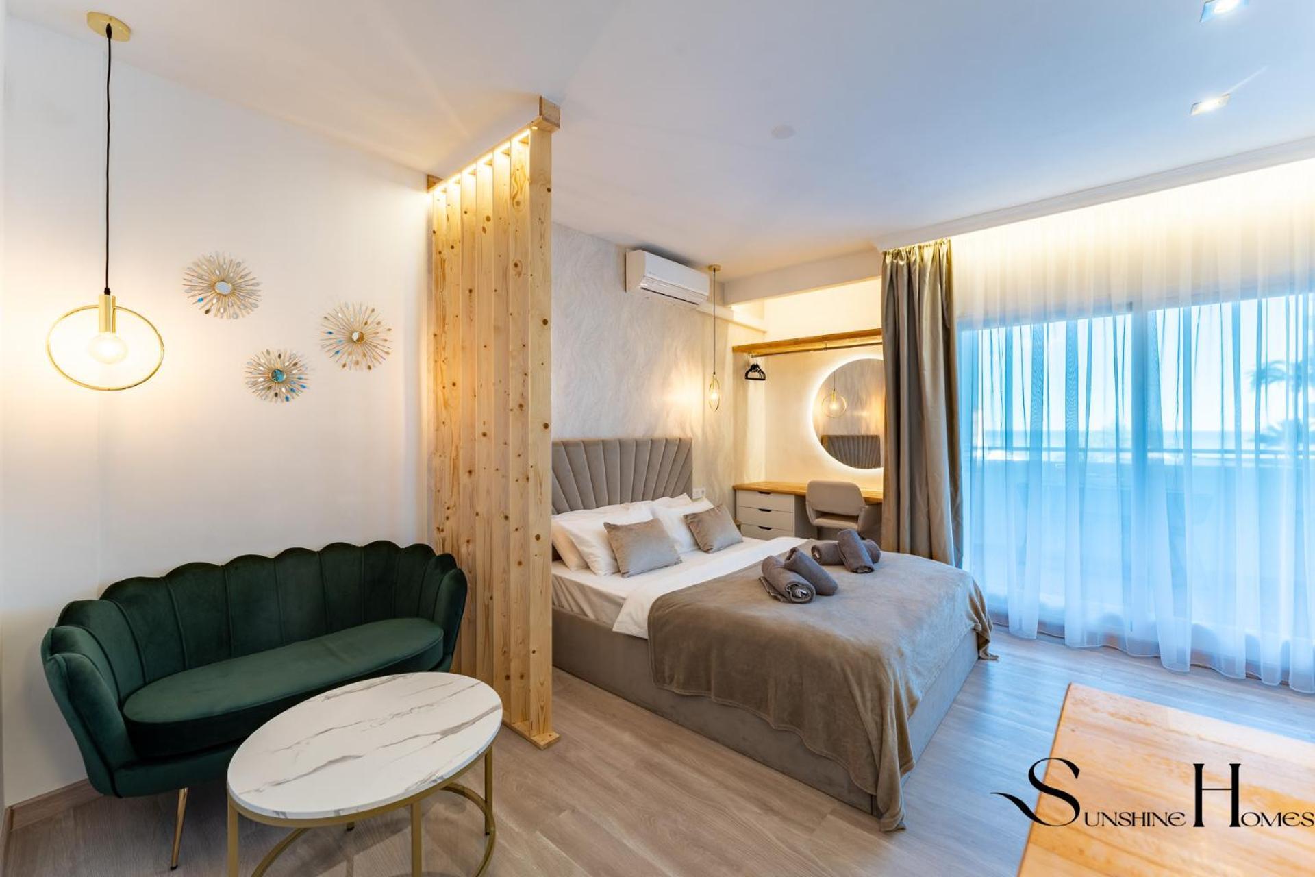 Seaview Beachfront Studio With Aqua Park & Balcony Benalmádena Eksteriør billede
