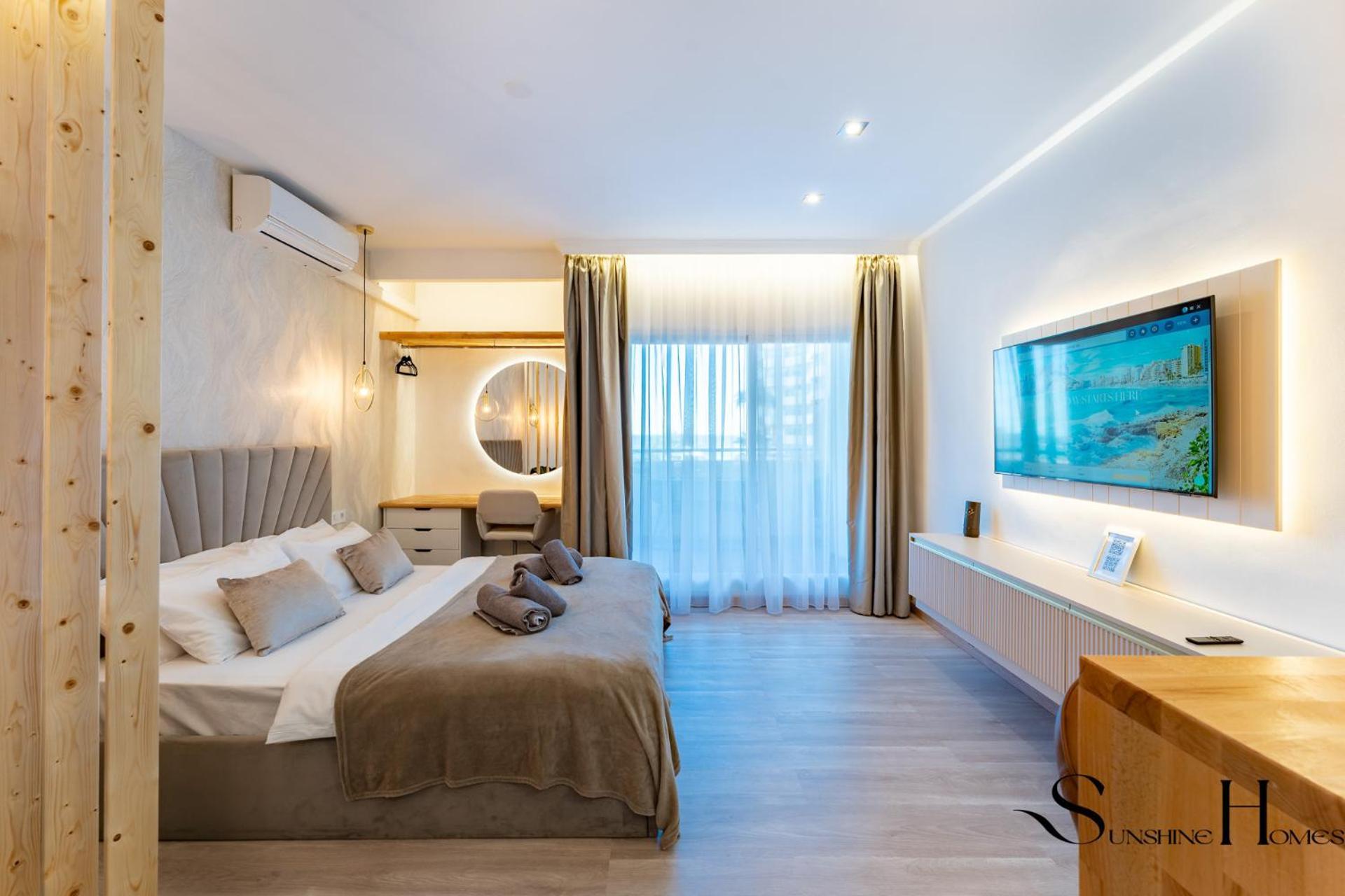 Seaview Beachfront Studio With Aqua Park & Balcony Benalmádena Eksteriør billede